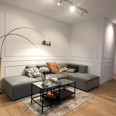 Luxury Rinos - Free Garage Parking Apartament