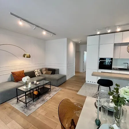 Apartament Luxury Rinos - Free Garage Parking *