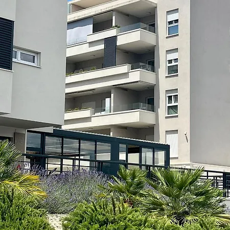 Lägenhet Luxury Rinos - Free Garage Parking Split