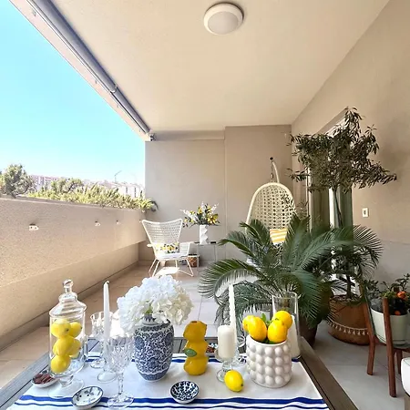 Lägenhet Luxury Rinos - Free Garage Parking *