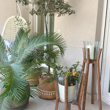 Апартаменты Luxury Rinos - Free Garage Parking *